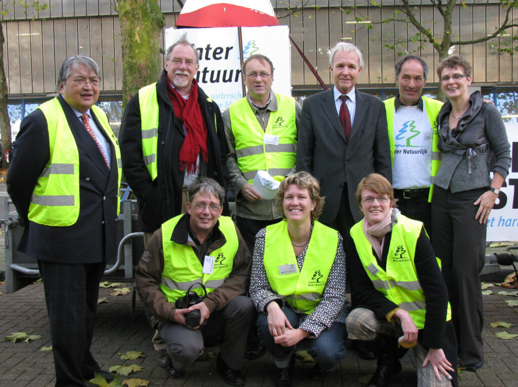 Op 11 november 2008 kwam Jan Terlouw de kandidaten voor (toen nog) Water Natuurlijk Groot Salland (inmiddels Water Natuurlijk Drents Overijsselse Delta) een hart onder de riem steken tijden de verkiezingscampagne. 