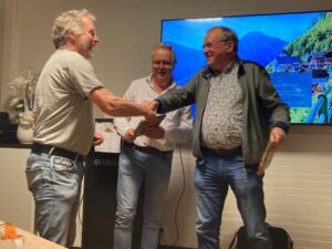 Water Natuurlijk regio Oost bedankt Wim Konter en Ed Piek