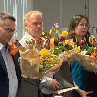 Wim Konter (midden) is op 9 mei officieel geïnstalleerd als fractievolger van Water Natuurlijk.