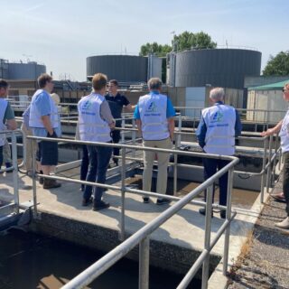 Leden Water Natuurlijk bezoeken rwzi Zwolle.