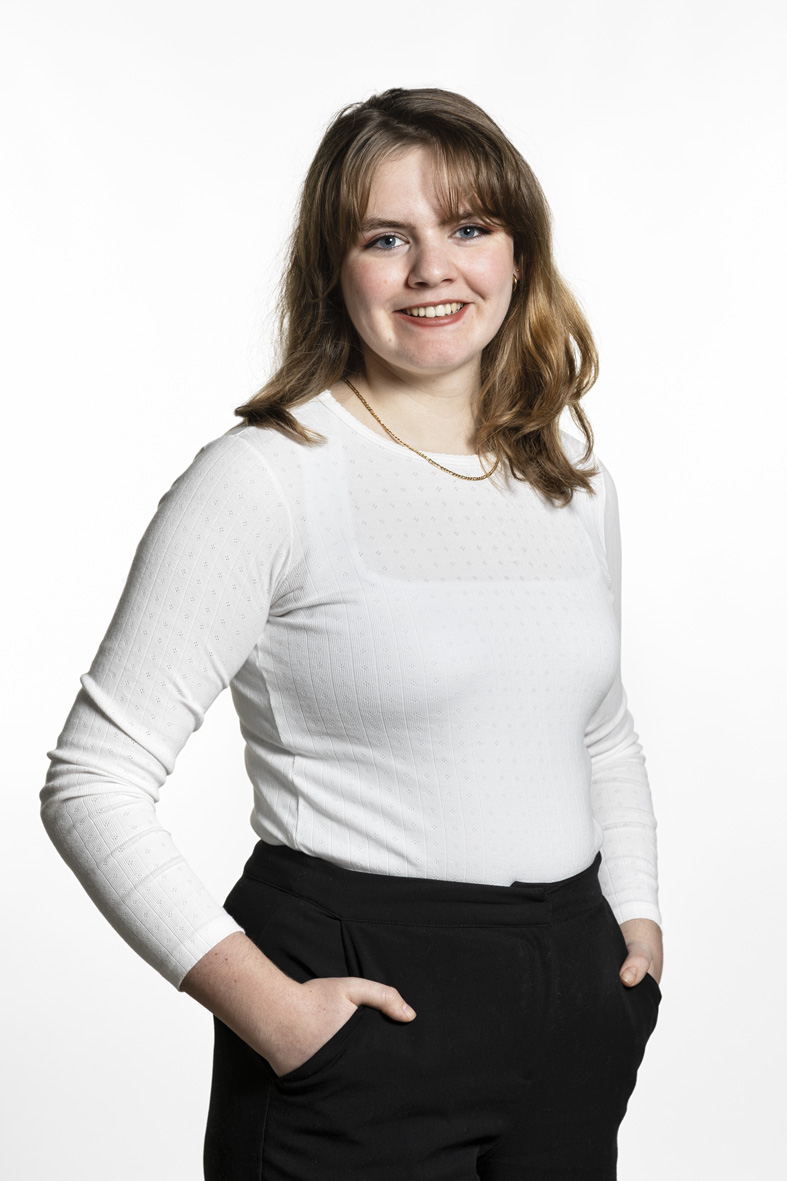 Aniek Wierstra