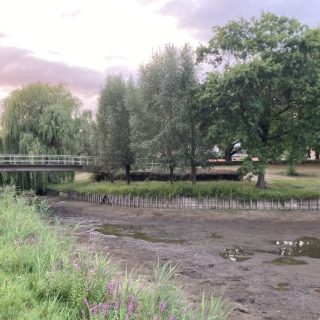 Drooggevallen watergang.