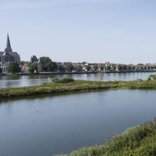 De IJsseldijk tussen Zwolle (Westenholte) en IJsselmuiden beschermt de polder Mastenbroek tegen hoogwater vanaf de IJssel en gevolgen door storm vanaf het IJsselmeer.